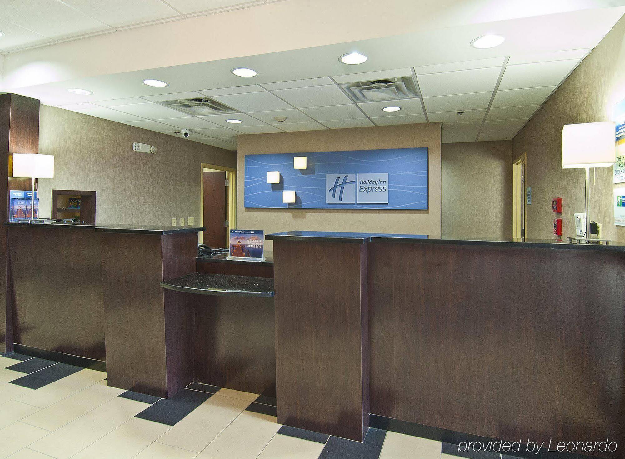 Holiday Inn Express & Suites Jackson/Pearl International Airport Ngoại thất bức ảnh